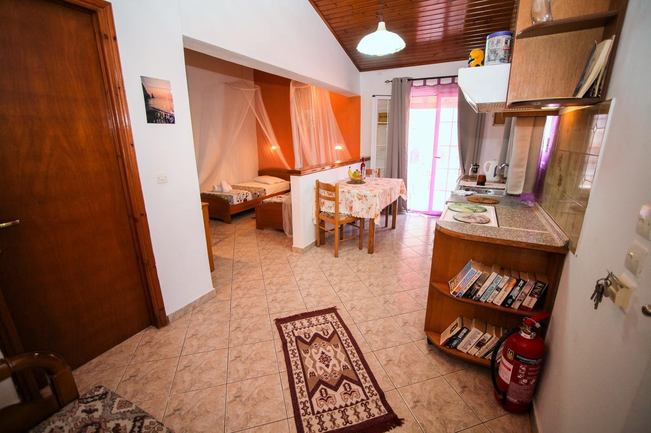 Apartments Mary Agios Gordios  Zewnętrze zdjęcie