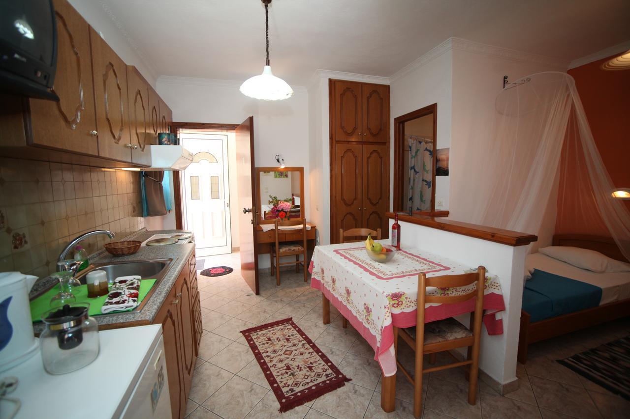 Apartments Mary Agios Gordios  Zewnętrze zdjęcie